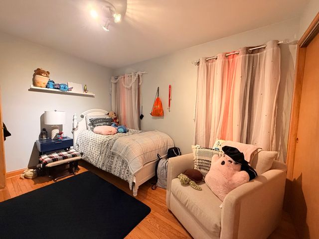 4918 N MOODY Avenue, Chicago, IL 60630