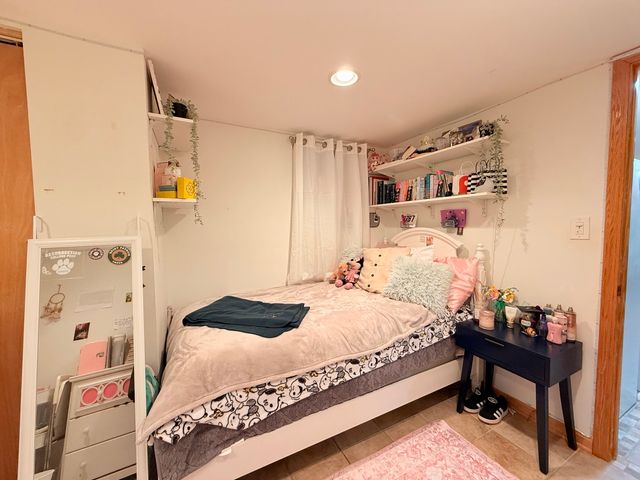 4918 N MOODY Avenue, Chicago, IL 60630