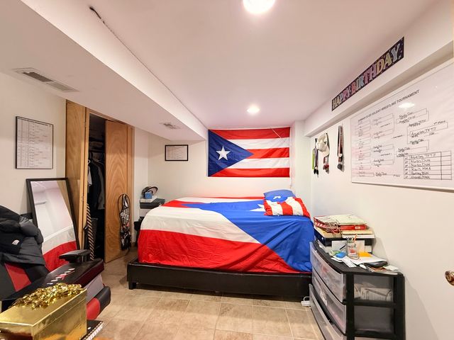 4918 N MOODY Avenue, Chicago, IL 60630