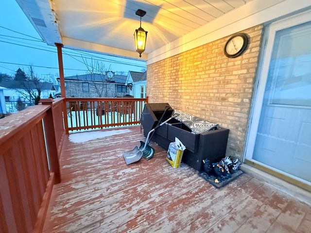 4918 N MOODY Avenue, Chicago, IL 60630