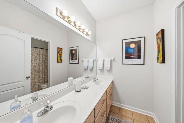 1022 BOATHOOK LN, Cordova, TN 38018