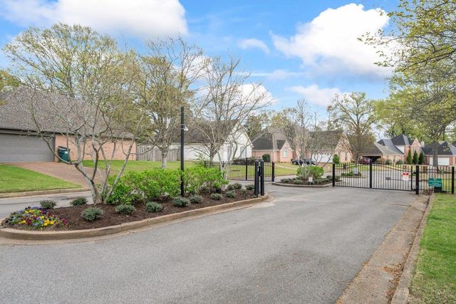 1022 BOATHOOK LN, Cordova, TN 38018