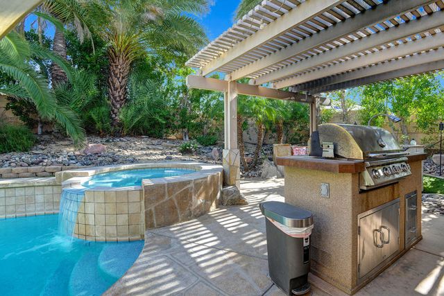 45210 Desert Hills Court, La Quinta, CA 92253