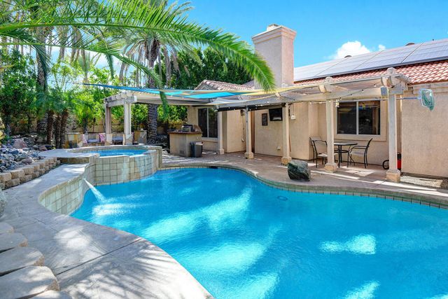 45210 Desert Hills Court, La Quinta, CA 92253