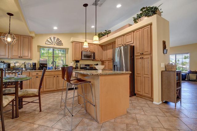 45210 Desert Hills Court, La Quinta, CA 92253