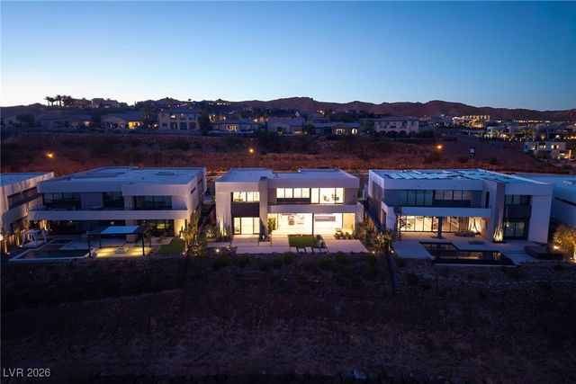 25 Falling Ridge Lane, Henderson, NV 89011