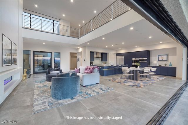 25 Falling Ridge Lane, Henderson, NV 89011