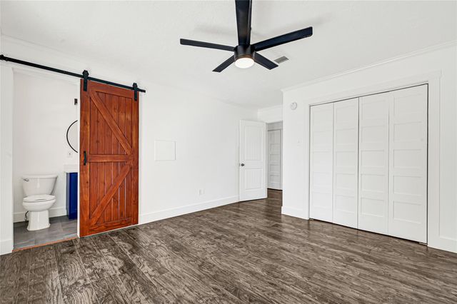 404 S Burnett Drive, Baytown, TX 77520