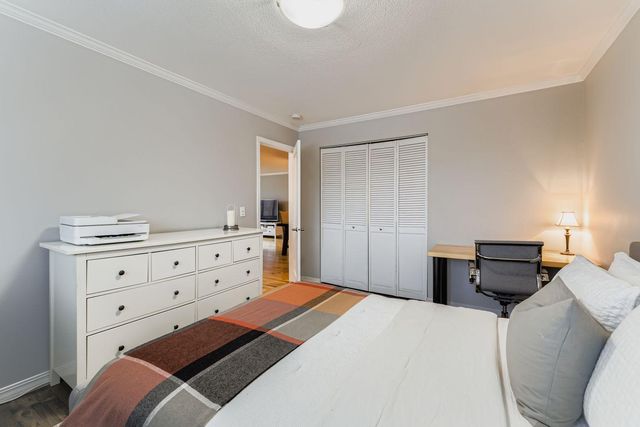 2727 W 43rd Street 303, Minneapolis, MN 55410