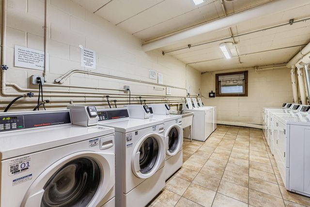 2727 W 43rd Street 303, Minneapolis, MN 55410