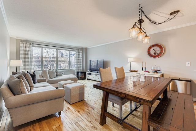 2727 W 43rd Street 303, Minneapolis, MN 55410