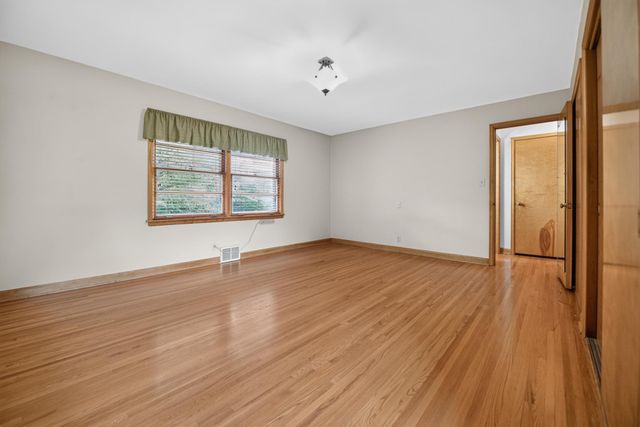 5004 Yvonne Terrace, Edina, MN 55436