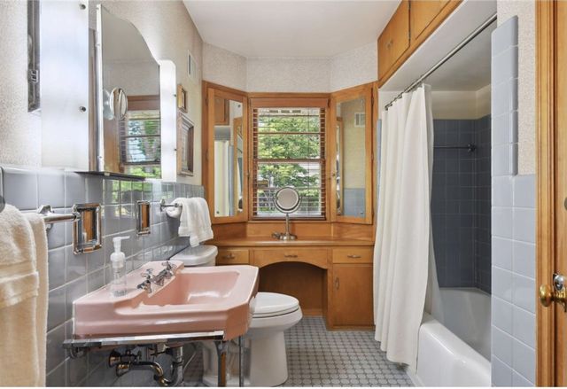 5004 Yvonne Terrace, Edina, MN 55436