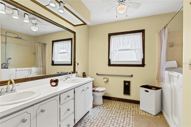 1500 OAK FOREST DRIVE, Ormond Beach, FL 32174