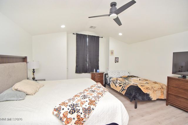 5435 Santa Rosa Avenue, Sparks, NV 89436