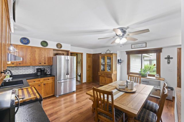 36707 Prairie DRIVE, Oconomowoc, WI 53066
