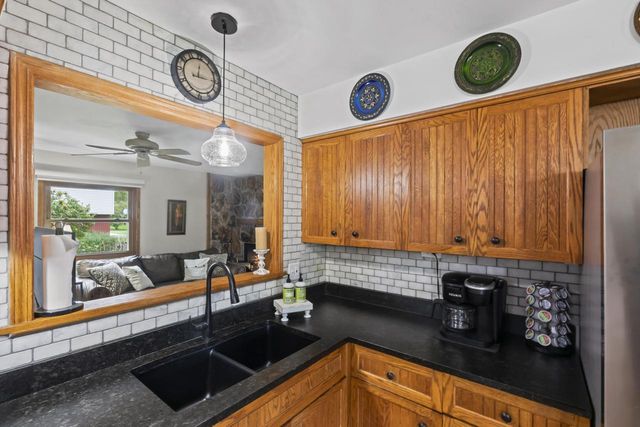 36707 Prairie DRIVE, Oconomowoc, WI 53066