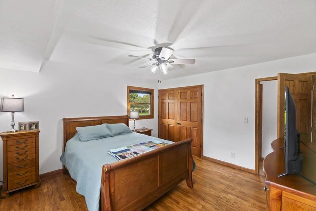 36707 Prairie DRIVE, Oconomowoc, WI 53066