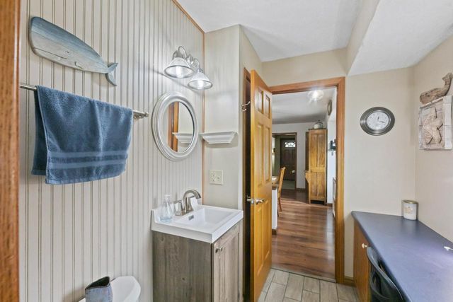 36707 Prairie DRIVE, Oconomowoc, WI 53066