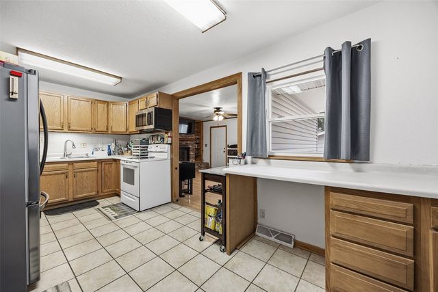 108 Atwood Drive SW, Cedar Rapids, IA 52404
