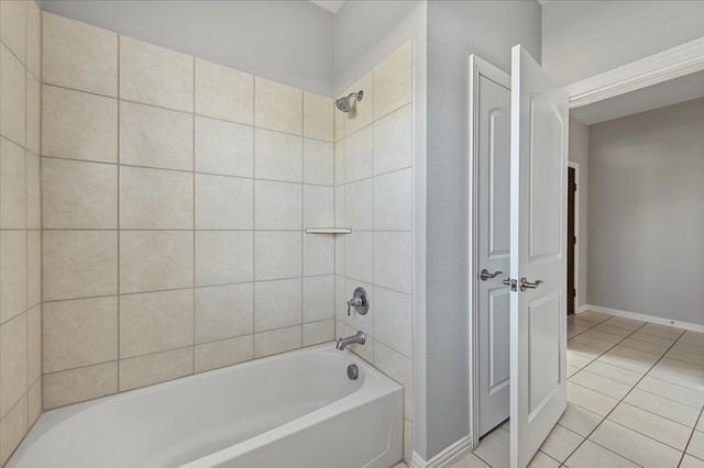 5949 Silverhollow Drive, Fort Worth, TX 76137
