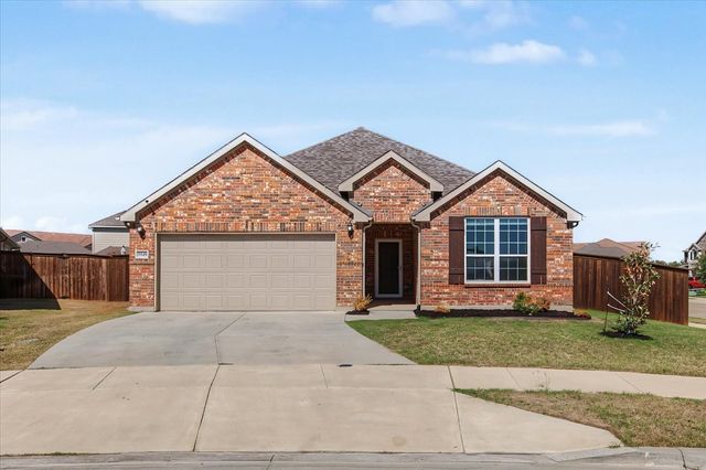 5949 Silverhollow Drive, Fort Worth, TX 76137