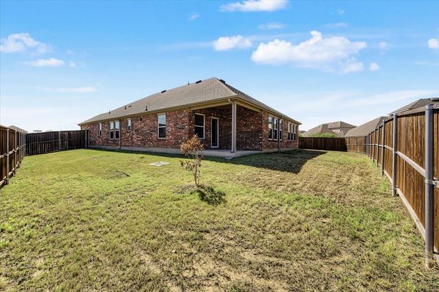 5949 Silverhollow Drive, Fort Worth, TX 76137