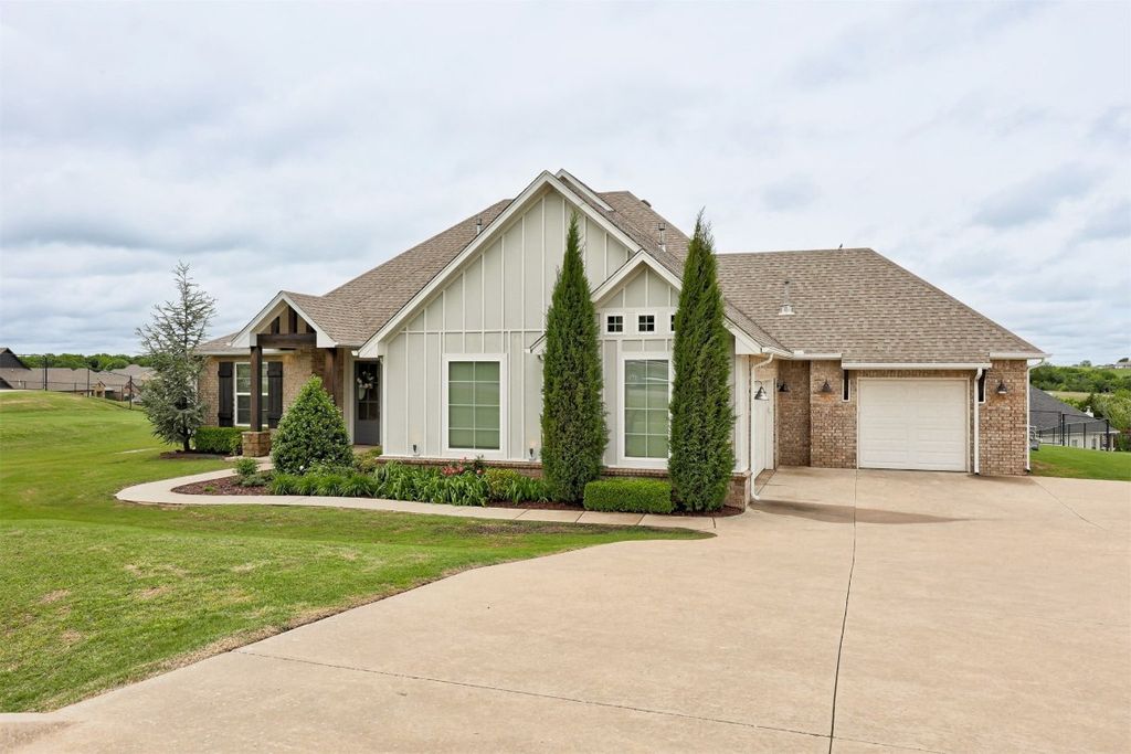 3611 River Ridge Drive, Newcastle, OK 73065