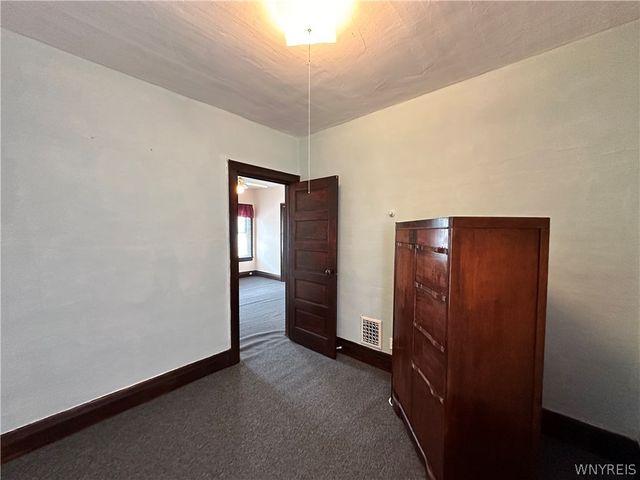 35 Columbus Avenue, Buffalo, NY 14220