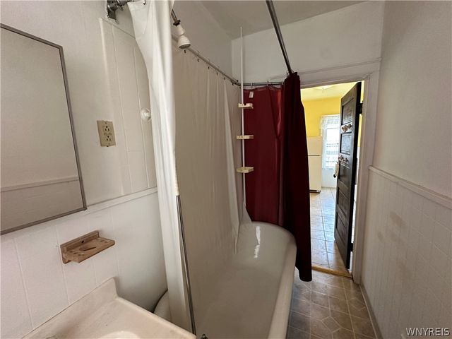 35 Columbus Avenue, Buffalo, NY 14220