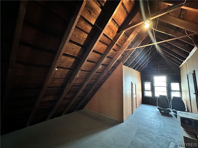 35 Columbus Avenue, Buffalo, NY 14220