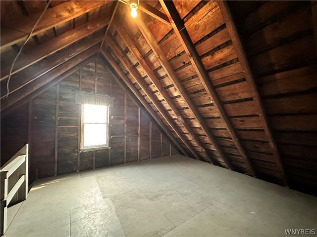 35 Columbus Avenue, Buffalo, NY 14220