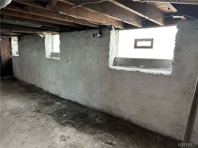 35 Columbus Avenue, Buffalo, NY 14220