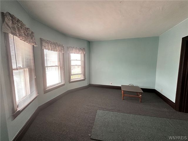 35 Columbus Avenue, Buffalo, NY 14220