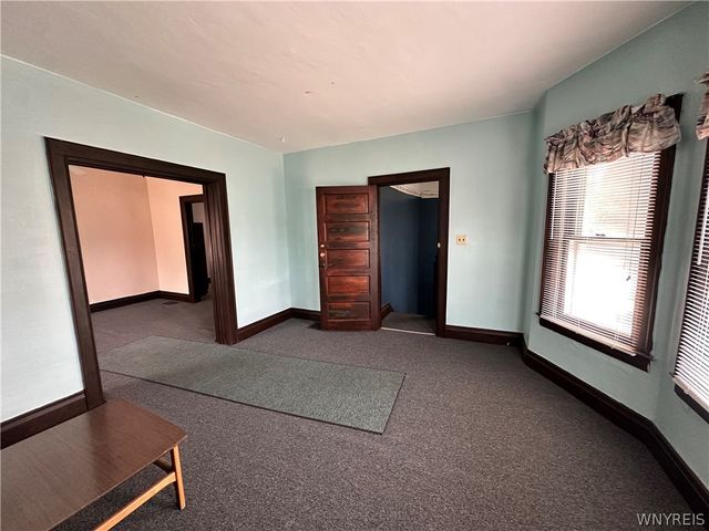 35 Columbus Avenue, Buffalo, NY 14220