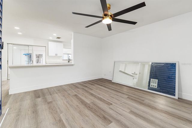 661 DUNCAN CIRCLE E, Auburndale, FL 33823