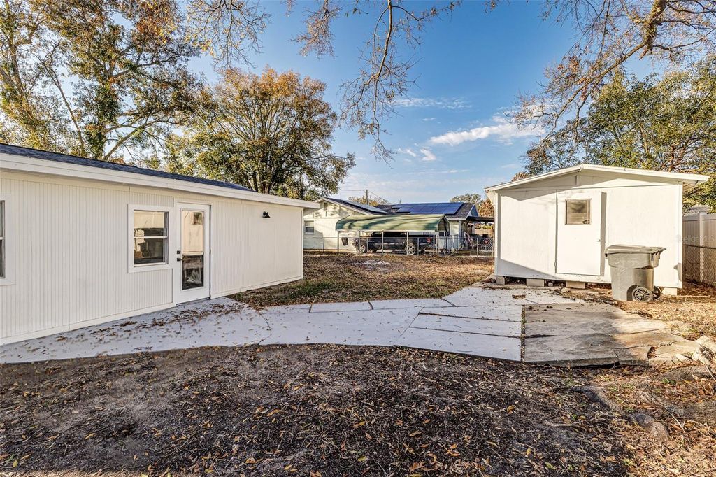 Image 26 of property listing at 661 DUNCAN CIRCLE E, Auburndale, FL 33823