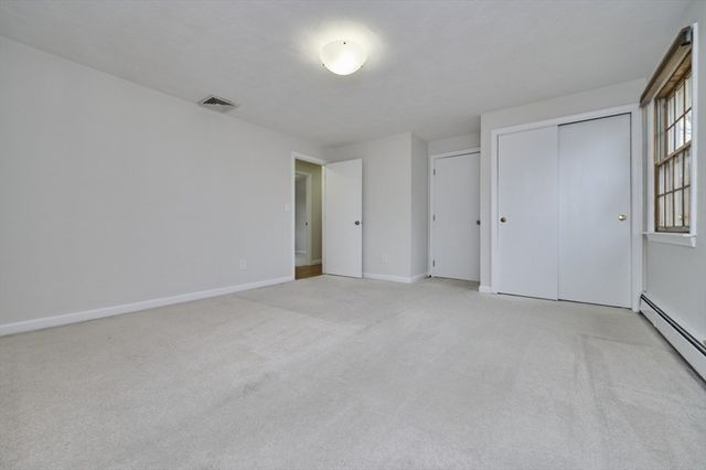 29 S Bedford St, Burlington, MA 01803