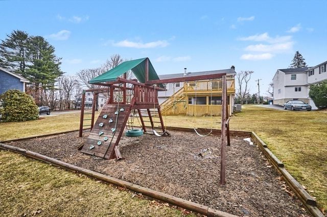 29 S Bedford St, Burlington, MA 01803