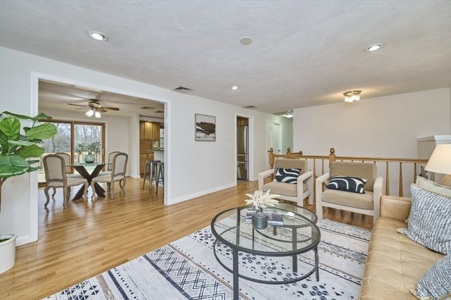 29 S Bedford St, Burlington, MA 01803