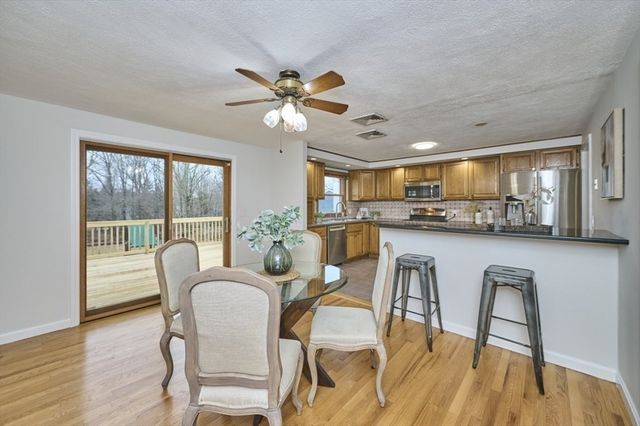 29 S Bedford St, Burlington, MA 01803