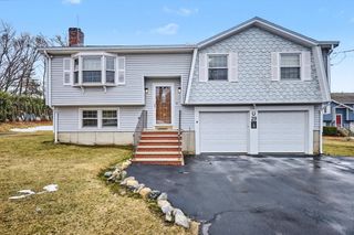 29 S Bedford St, Burlington, MA 01803