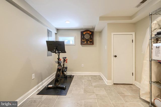 802 S POTOMAC ST, Baltimore, MD 21224
