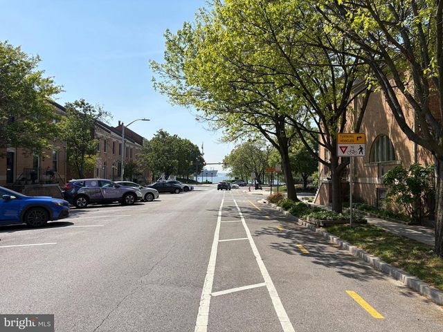 802 S POTOMAC ST, Baltimore, MD 21224