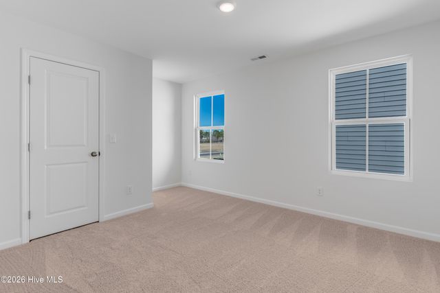 101 W Farley 83, Hampstead, NC 28443