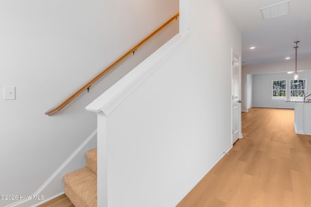 101 W Farley 83, Hampstead, NC 28443