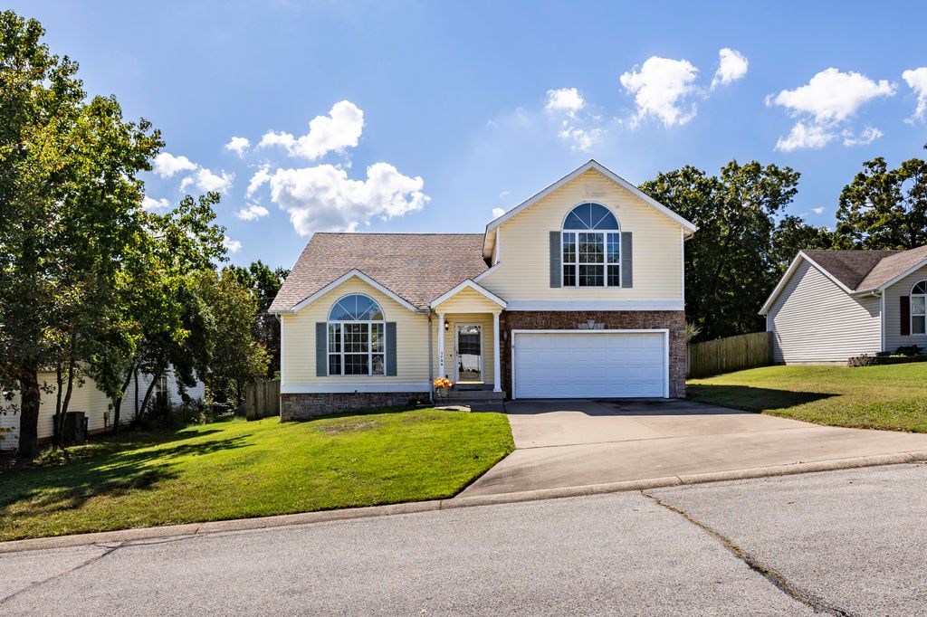 1706 W Marigold Drive, Joplin, MO 64801