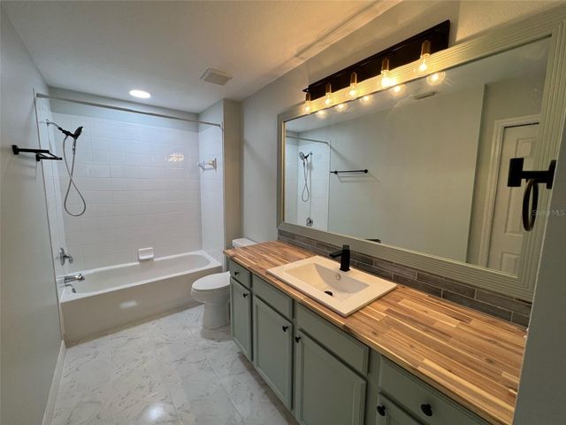 3342 COVERED BRIDGE DRIVE W, Dunedin, FL 34698