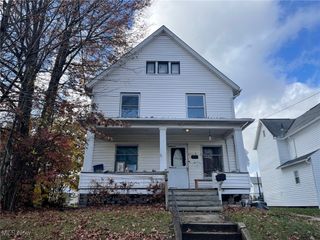 921 Clarendon Avenue SW, Canton, OH 44710