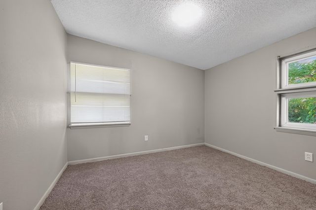 14 Greenway Drive, Little Rock, AR 72209